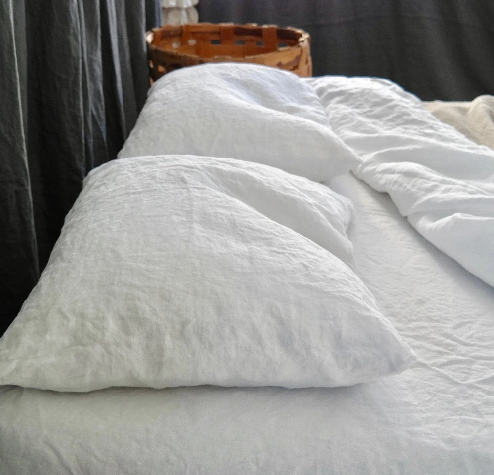 LINEN SHEETS SET of 4 pieces. France linen top sheet, fitted sheet and two pillowcases.